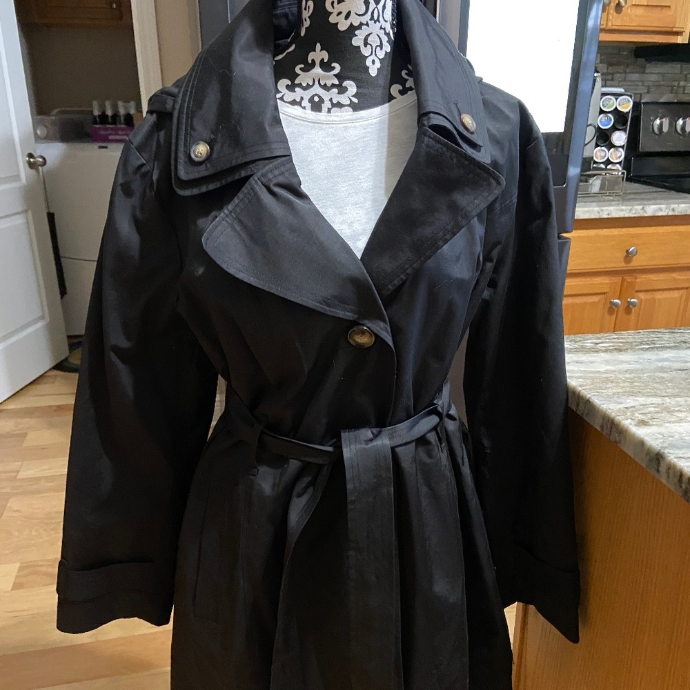 London Fog cart w/hood